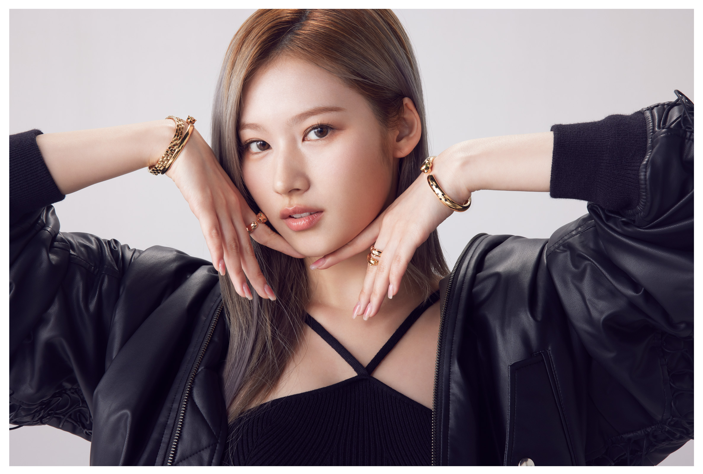 22-04-21-ELLE-TWICE