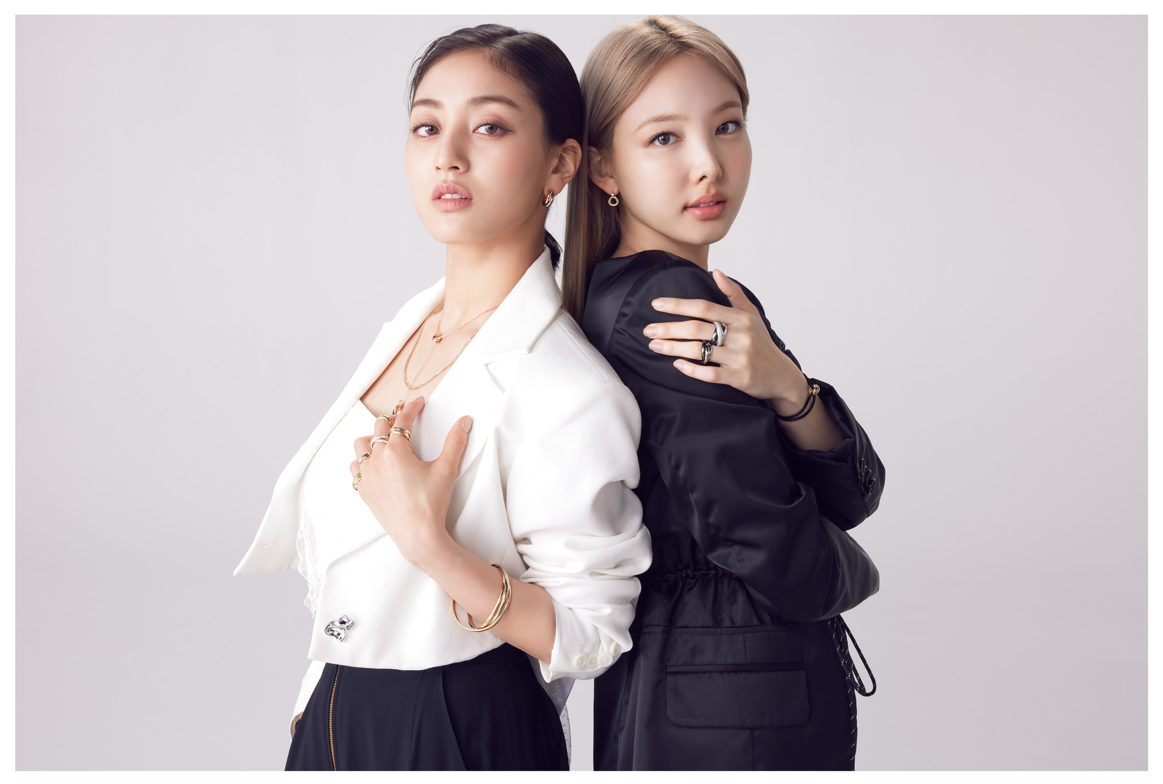 22-04-21-ELLE-TWICE